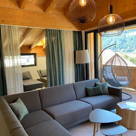 Der Dolomitenhof 3*
