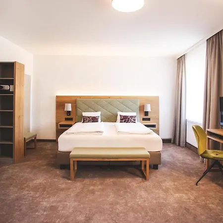 Der Dolomitenhof - Tristach 3*