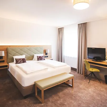 酒店 Der Dolomitenhof - Tristach 3*