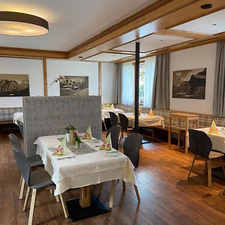 Der Dolomitenhof - Tristach 酒店 利恩茨