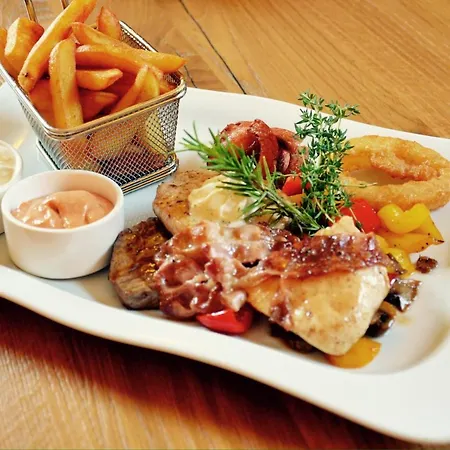 Der Dolomitenhof - Tristach 利恩茨