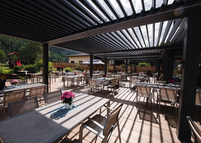 Der Dolomitenhof - Tristach Hotel