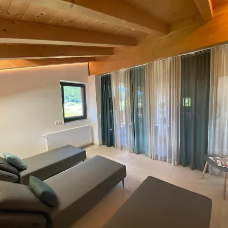 Der Dolomitenhof - Tristach Hotell