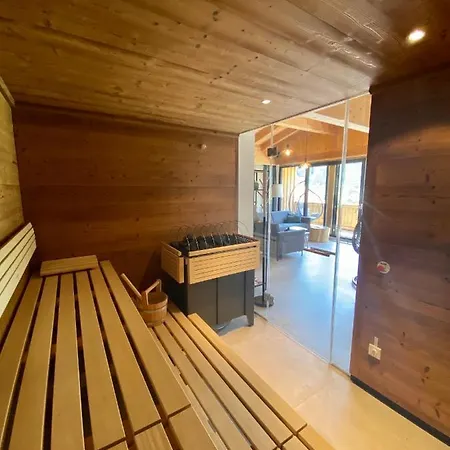 Der Dolomitenhof - Tristach Hotell 3*