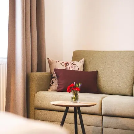 Der Dolomitenhof - Tristach Hotell 3*