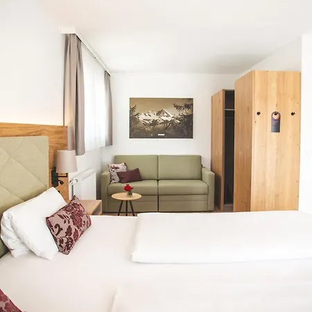 Szálloda Der Dolomitenhof - Tristach