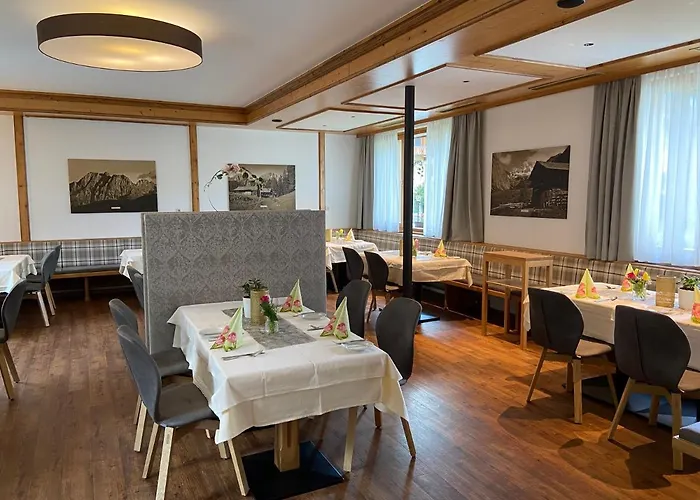 Der Dolomitenhof - Tristach Hotel Lienz